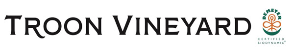 Troon Vineyards logo.